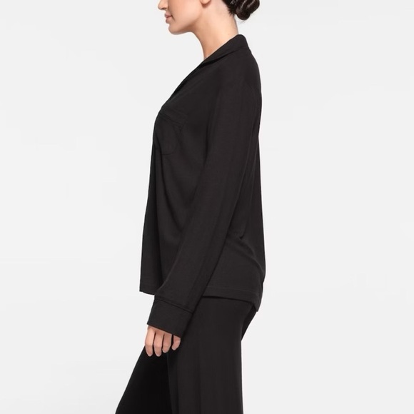 New SKIMS Soft Lounge Sleep Top Long Sleeve Button Down Shirt in Onyx Black XS - Picture 7 of 9